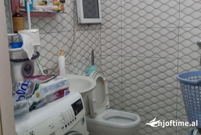 Shtepi me qera Apartament ne Tirane, 1+1, Mobilimi E mobiluar, Pagesa 350  Euro.