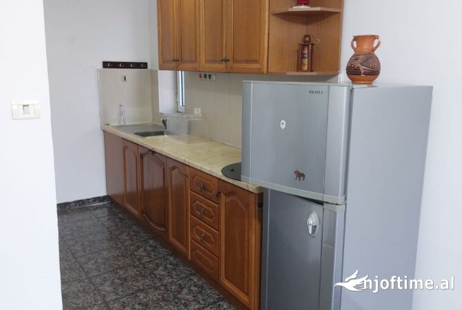 Shtepi me qera 1+1 ne Tirane - 450 Euro