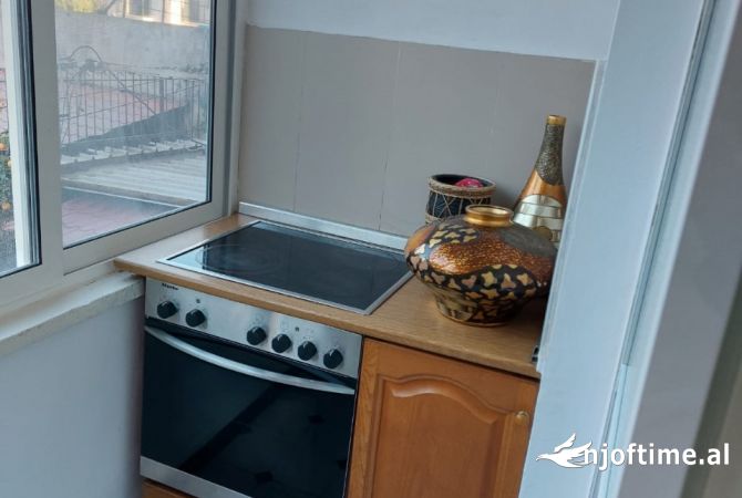 Shtepi me qera 1+1 ne Tirane - 450 Euro