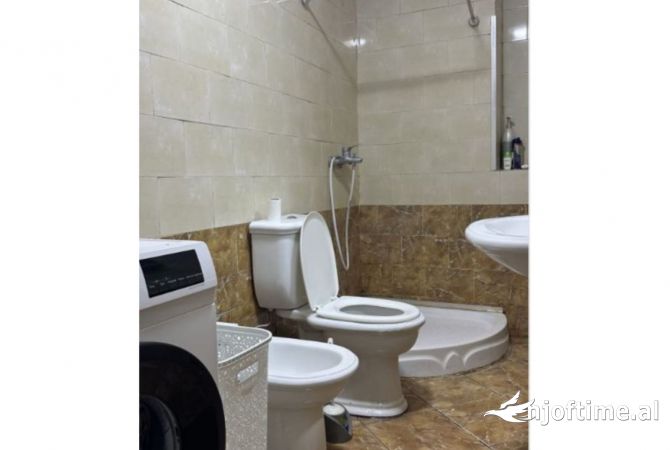Shtepi me qera 1+1 ne Tirane - 750 Euro
