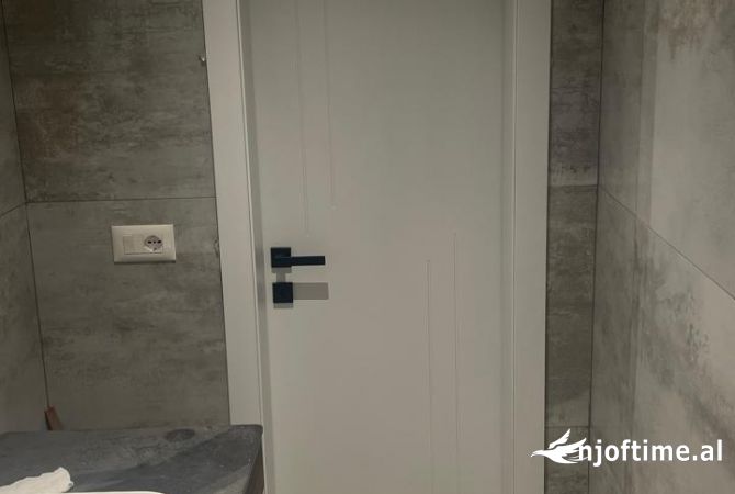 Zyre per Qira ne Shkolla e Baletit - 1300Euro | 145 m2 