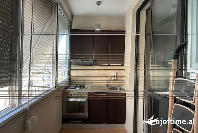 Shtepi me qera 2+1 ne Tirane - 500 Euro