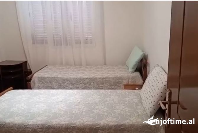 Shtepi me qera Apartament ne Tirane, 2+1, Mobilimi E mobiluar, Pagesa 550  Euro.