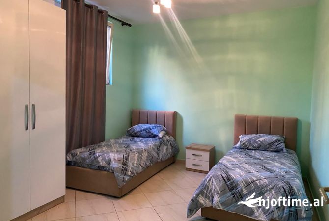 Shtepi me qera 2+1 ne Tirane - 400 Euro