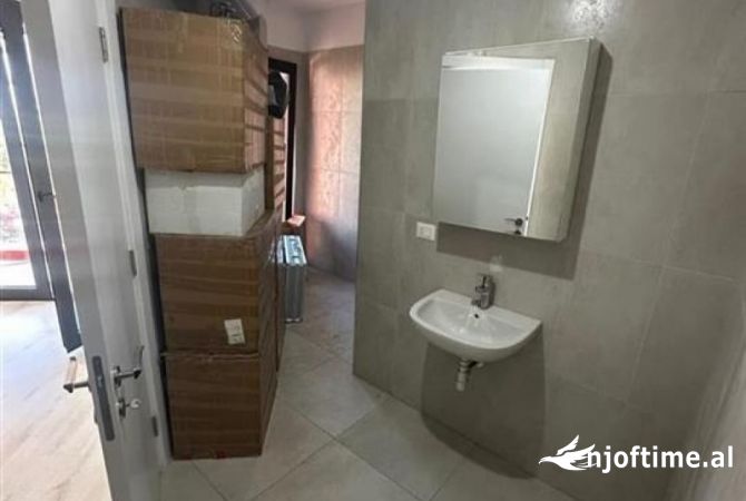 Shtepi me qera 3+1 ne Tirane - 750 Euro