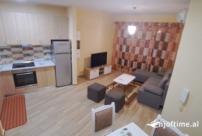 Shtepi me qera 1+1 ne Tirane - 550 Euro
