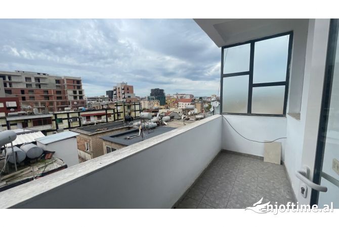 Shtepi ne shitje 2+1 ne Tirane - 110,000 Euro