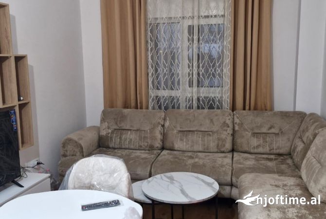 Shtepi me qera 2+1 ne Tirane - 500 Euro