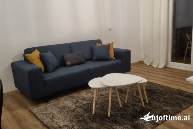 Shtepi me qera 2+1 ne Tirane - 550 Euro