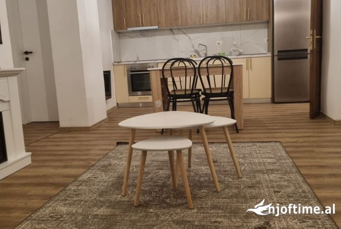 Shtepi me qera 2+1 ne Tirane - 550 Euro