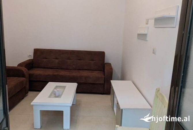 Shtepi me qera 1+1 ne Tirane - 450 Euro