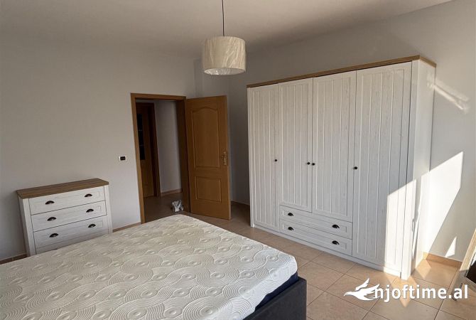 Shtepi me qera 1+1 ne Tirane - 730 Euro