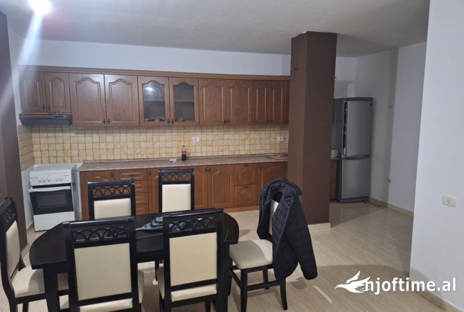 Shtepi me qera 2+1 ne Tirane - 500 Euro