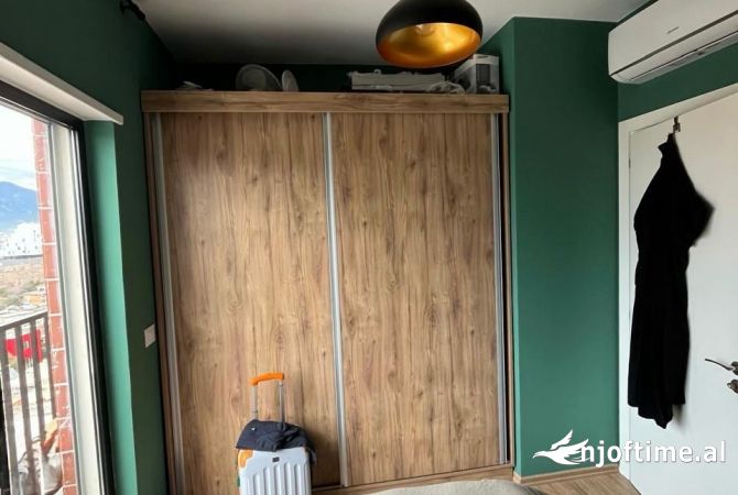 Shtepi ne shitje Apartament ne Tirane, 2+1, Mobilimi E mobiluar, Pagesa 195,000  Euro.