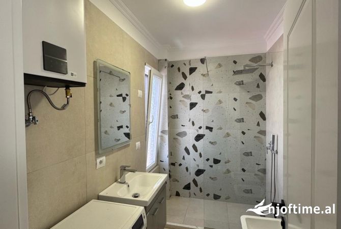 Shtepi me qera Apartament ne Tirane, 2+1, Mobilimi E mobiluar, Pagesa 500  Euro.