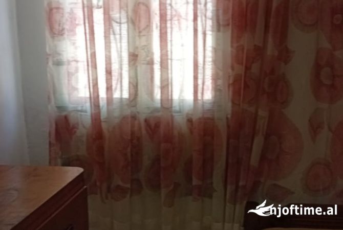 Shtepi me qera 1+1 ne Tirane - 300 Euro