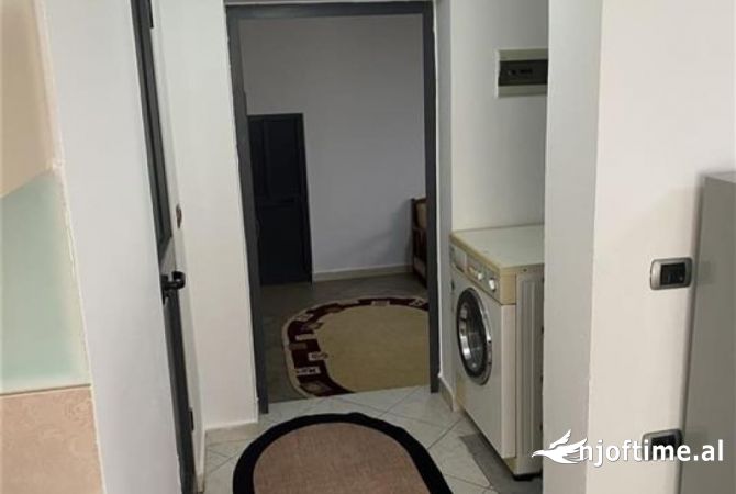 Shtepi me qera 1+1 ne Tirane - 300 Euro