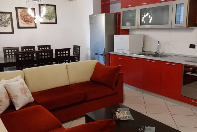 Shtepi me qera Apartament ne Tirane, 2+1, Mobilimi E mobiluar, Pagesa 600  Euro.