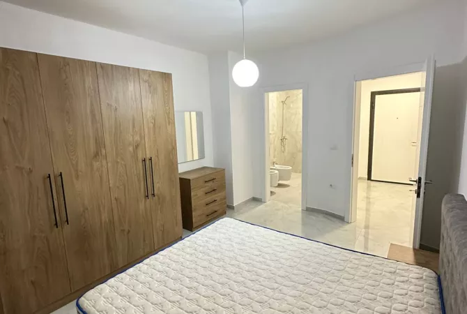 Shtepi me qera Apartament ne Tirane, 2+1, Mobilimi E mobiluar, Pagesa 600  Euro.