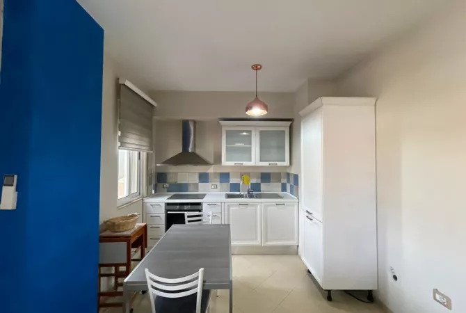 Shtepi ne shitje Apartament ne Tirane, 1+1, Mobilimi E mobiluar, Pagesa 140,000  Euro.