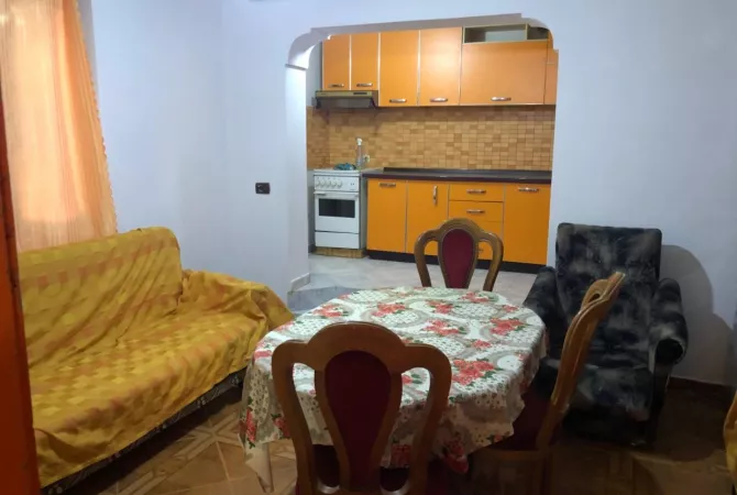 Shtepi me qera 2+1 ne Tirane - 350 Euro
