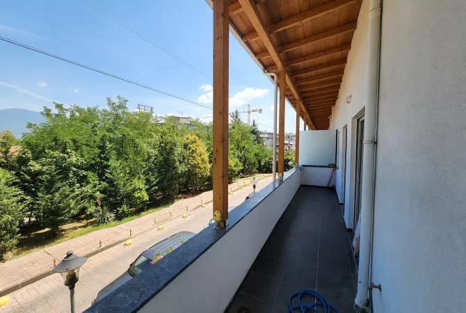 Shtepi me qera Apartament ne Tirane, 2+1, Mobilimi E mobiluar, Pagesa 800  Euro.