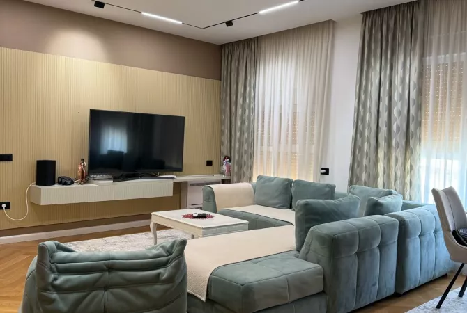Shtepi ne shitje 2+1 ne Tirane - 2,500,000 Euro