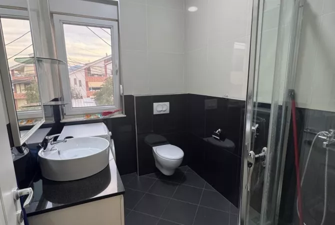 Shtepi me qera 1+1 ne Tirane - 550 Euro