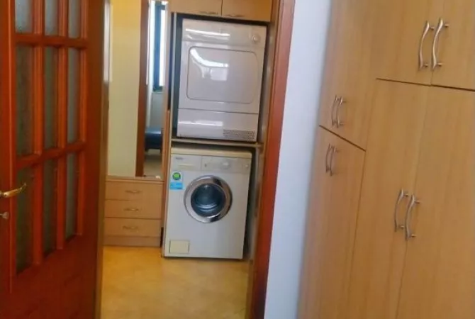 Shtepi me qera Apartament ne Tirane, 2+1, Mobilimi E mobiluar, Pagesa 750  Euro.