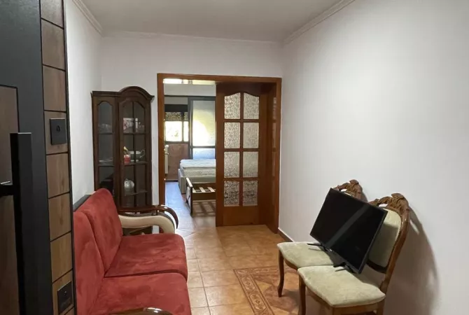 Shtepi me qera 1+1 ne Tirane - 450 Euro