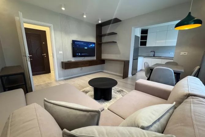 Shtepi ne shitje Apartament ne Tirane, 1+1, Mobilimi E mobiluar, Pagesa 89,000  Euro.