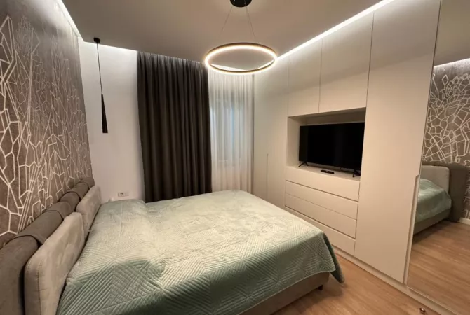 Shtepi ne shitje Apartament ne Tirane, 1+1, Mobilimi E mobiluar, Pagesa 160,000  Euro.