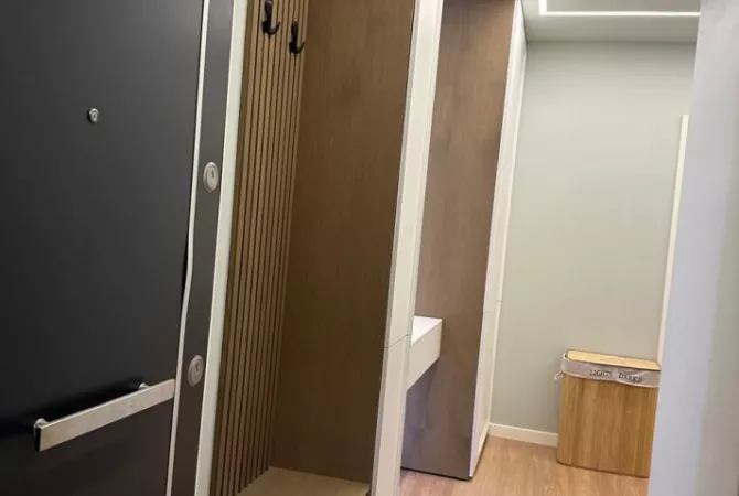 Shtepi ne shitje Apartament ne Tirane, 1+1, Mobilimi E mobiluar, Pagesa 160,000  Euro.