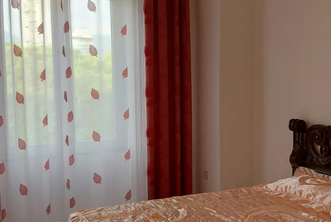 Shtepi me qera Apartament ne Tirane, 2+1, Mobilimi E mobiluar, Pagesa 650  Euro.