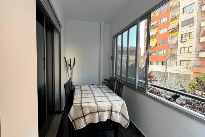 Shtepi me qera Apartament ne Tirane, 2+1, Mobilimi E mobiluar, Pagesa 540  Euro.