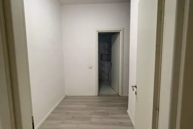 Shtepi me qera Apartament ne Tirane, 3+1, Mobilimi E mobiluar, Pagesa 600  Euro.