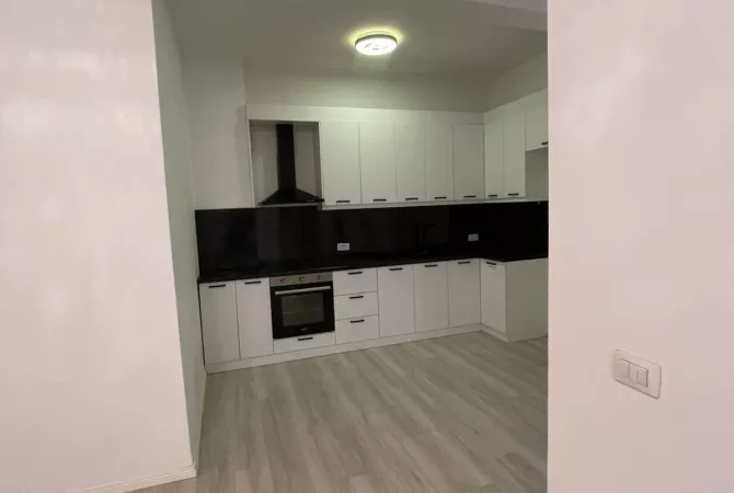 Shtepi me qera 3+1 ne Tirane - 600 Euro