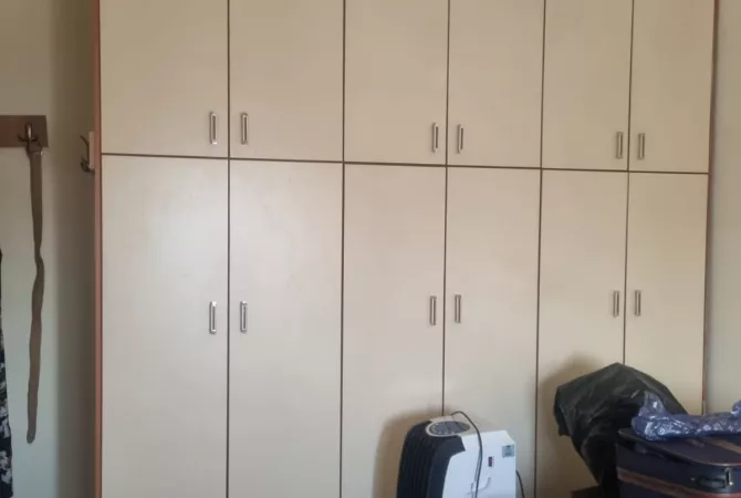 Shtepi me qera Apartament ne Tirane, 2+1, Mobilimi E mobiluar, Pagesa 50,000  Leke.