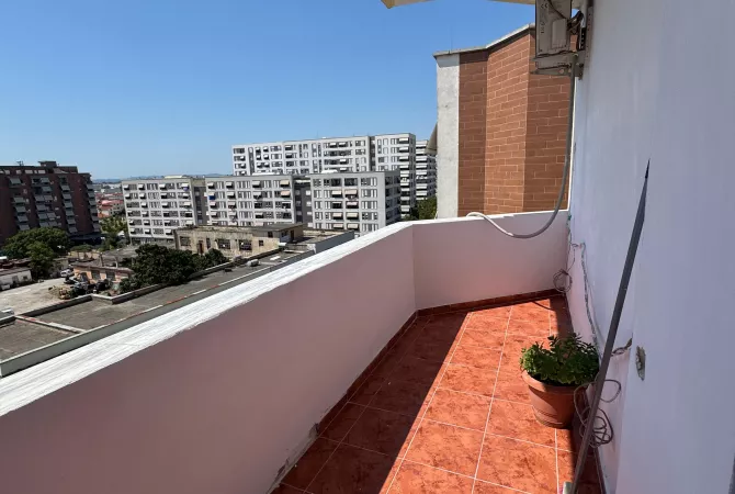 Shtepi ne shitje Apartament ne Tirane, 2+1, Mobilimi E mobiluar, Pagesa 135,000  Euro.