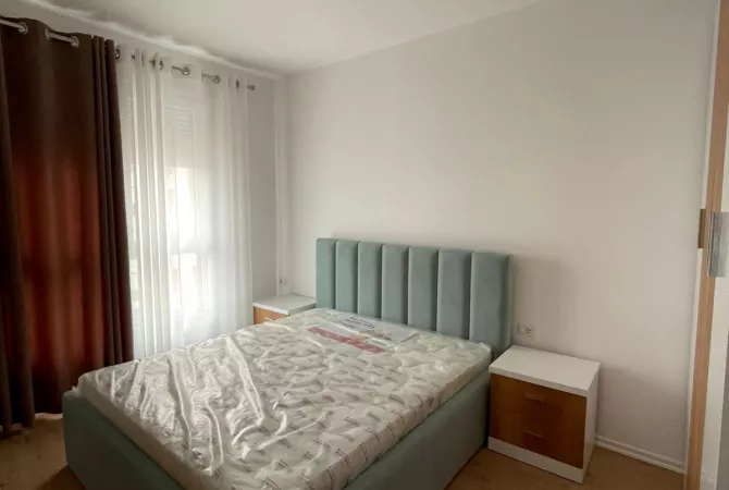 Shtepi me qera Apartament ne Tirane, 2+1, Mobilimi E mobiluar, Pagesa 650  Euro.