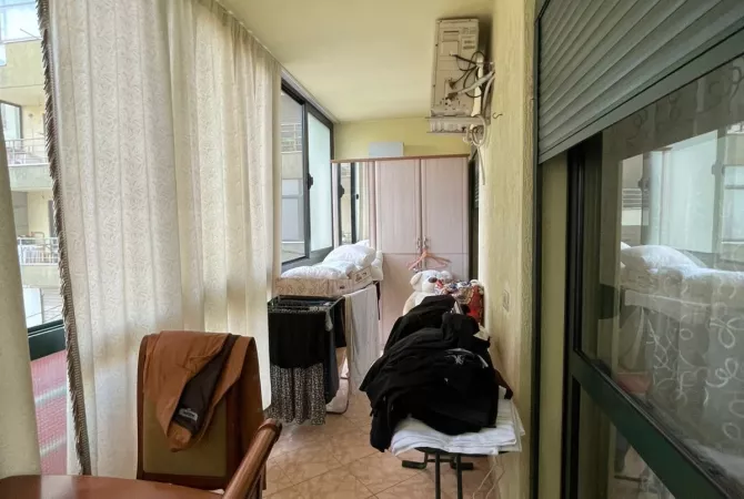 Shtepi me qera Apartament ne Tirane, 2+1, Mobilimi E mobiluar, Pagesa 600  Euro.