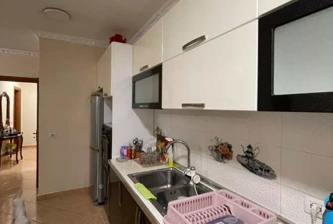 Shtepi me qera 2+1 ne Tirane - 600 Euro