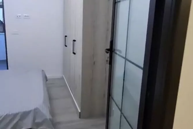 Shtepi me qera Apartament ne Tirane, 1+1, Mobilimi E mobiluar, Pagesa 650  Euro.