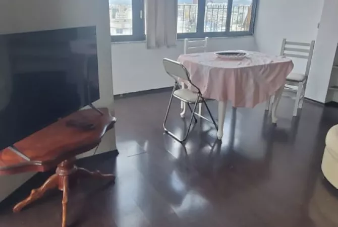 Shtepi me qera 2+1 ne Tirane - 650 Euro