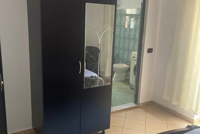 Shtepi me qera Apartament ne Tirane, 1+1, Mobilimi E mobiluar, Pagesa 400  Euro.