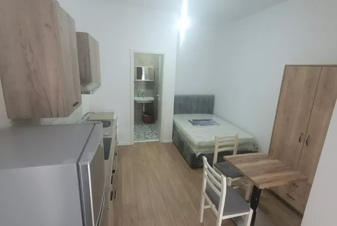 Shtepi me qera Garsoniere ne Tirane - 300 Euro