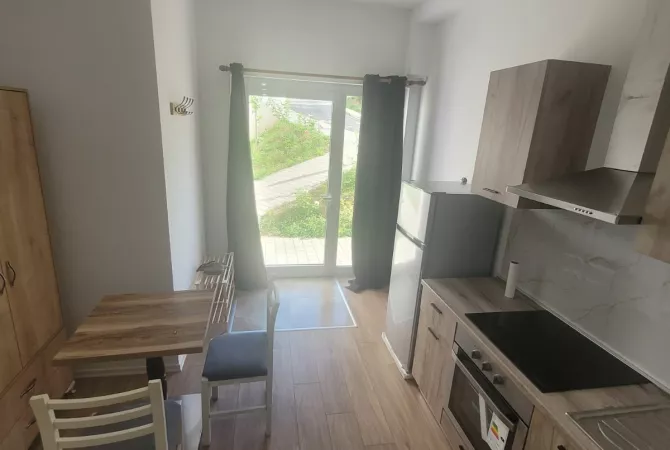 Shtepi me qera Garsoniere ne Tirane - 300 Euro