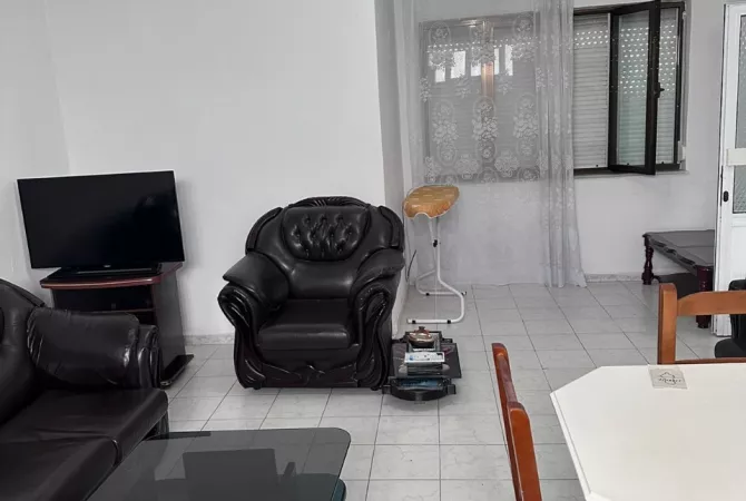 Shtepi me qera 1+1 ne Tirane - 500 Euro