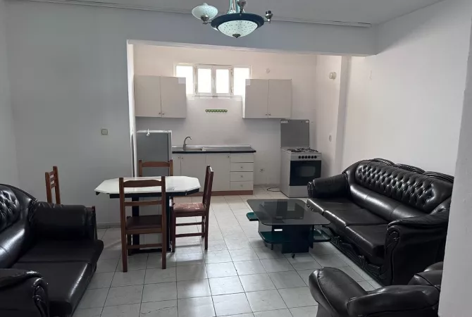 Shtepi me qera Apartament ne Tirane, 1+1, Mobilimi E mobiluar, Pagesa 500  Euro.