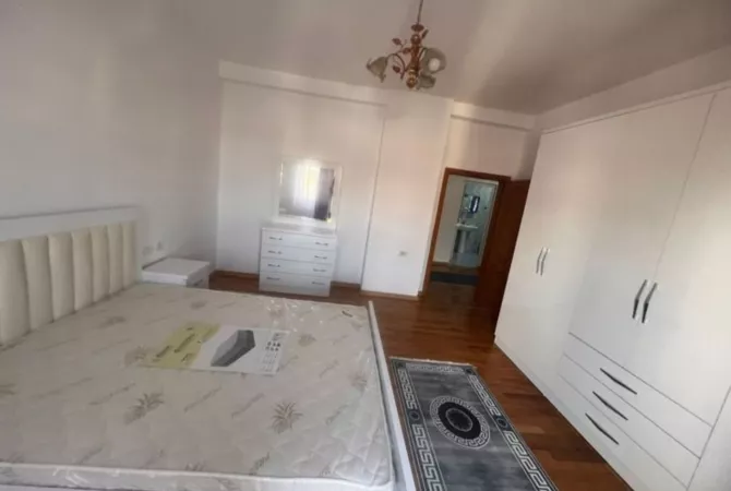 Shtepi me qera 2+1 ne Tirane - 550 Euro